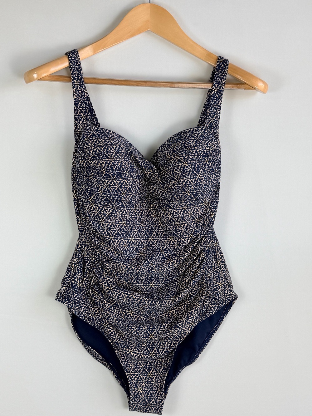 Nip Tuck Swim Size 8 Navy Gold Print One Piece Swimsuit Tummy Control